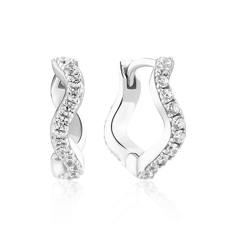 Ellera Waves Medio creoler i sterling sølv med klare zirkonia fra Sif Jakobs Jewellery.